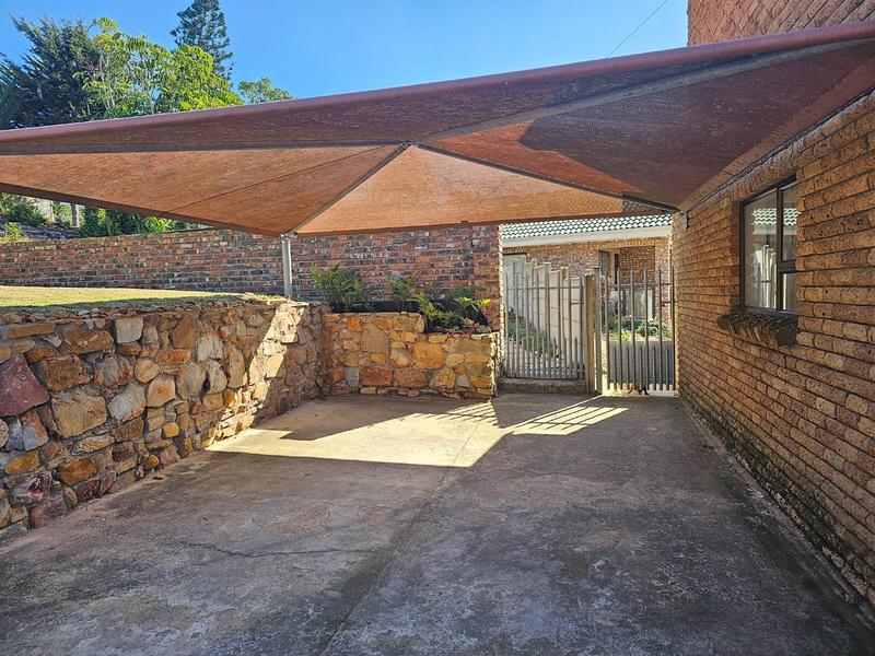 8 Bedroom Property for Sale in Mossel Bay Central Western Cape